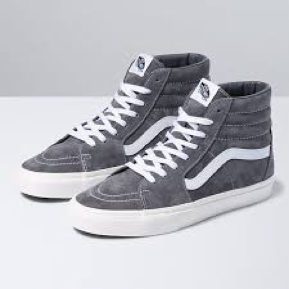 Vans Shoes - EUC Vans Pig Suede Sk8 High Top in Rabbit